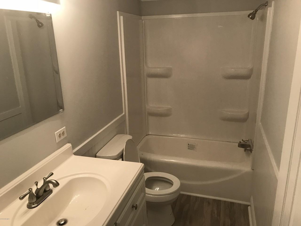 200 Susans Dr - Photo 5 of 13