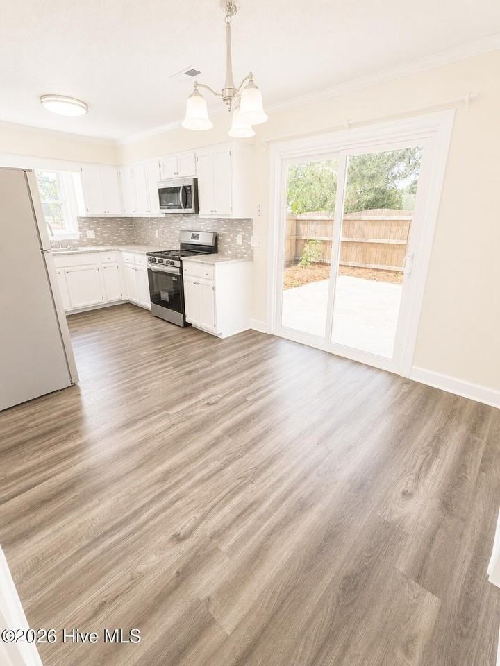 1827 Quail Ridge Rd #A - Photo 5 of 17