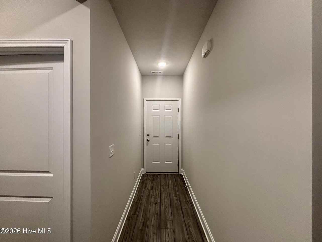 1101 Clareton Dr - Photo 3 of 18