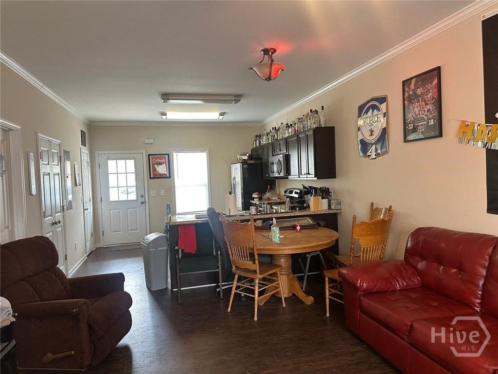 194 Strickland Ave - Photo 6 of 12