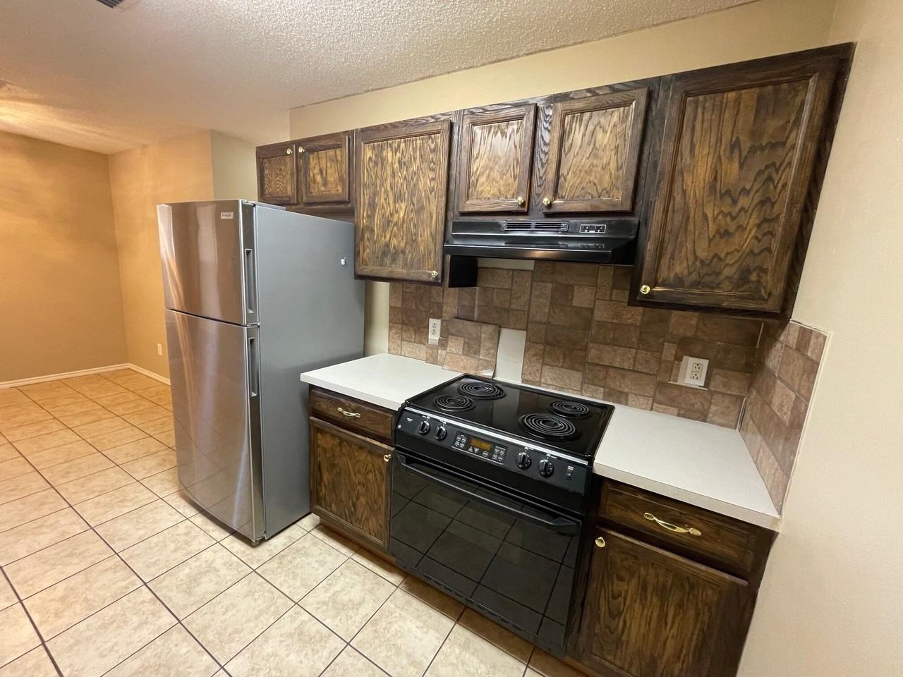 6508 Albany Ave - Photo 3 of 22