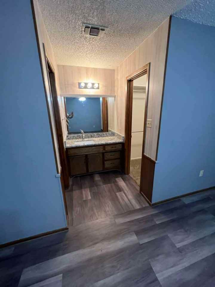 810 Mimosa Ave - Photo 5 of 14