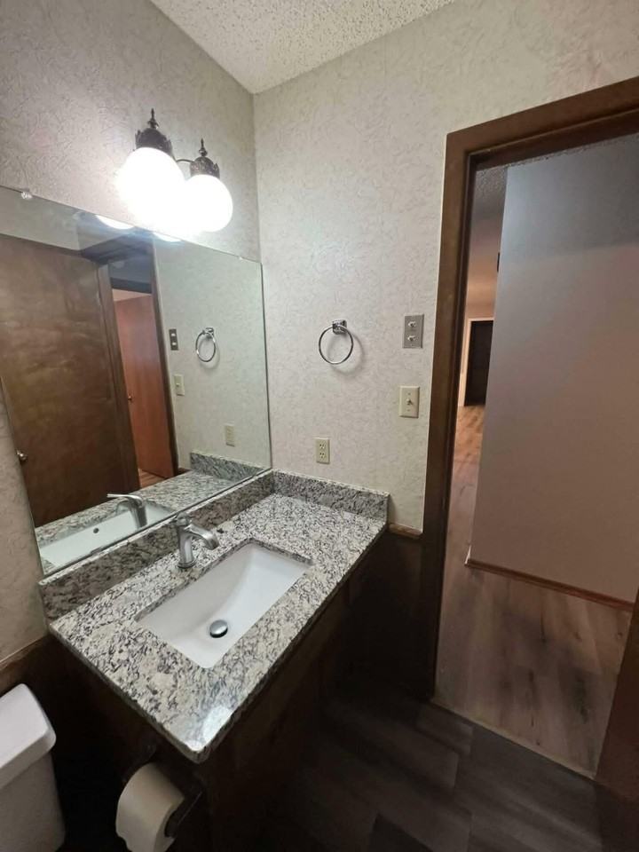810 Mimosa Ave - Photo 7 of 14