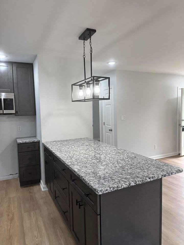 686 Eden Rd - Photo 4 of 15