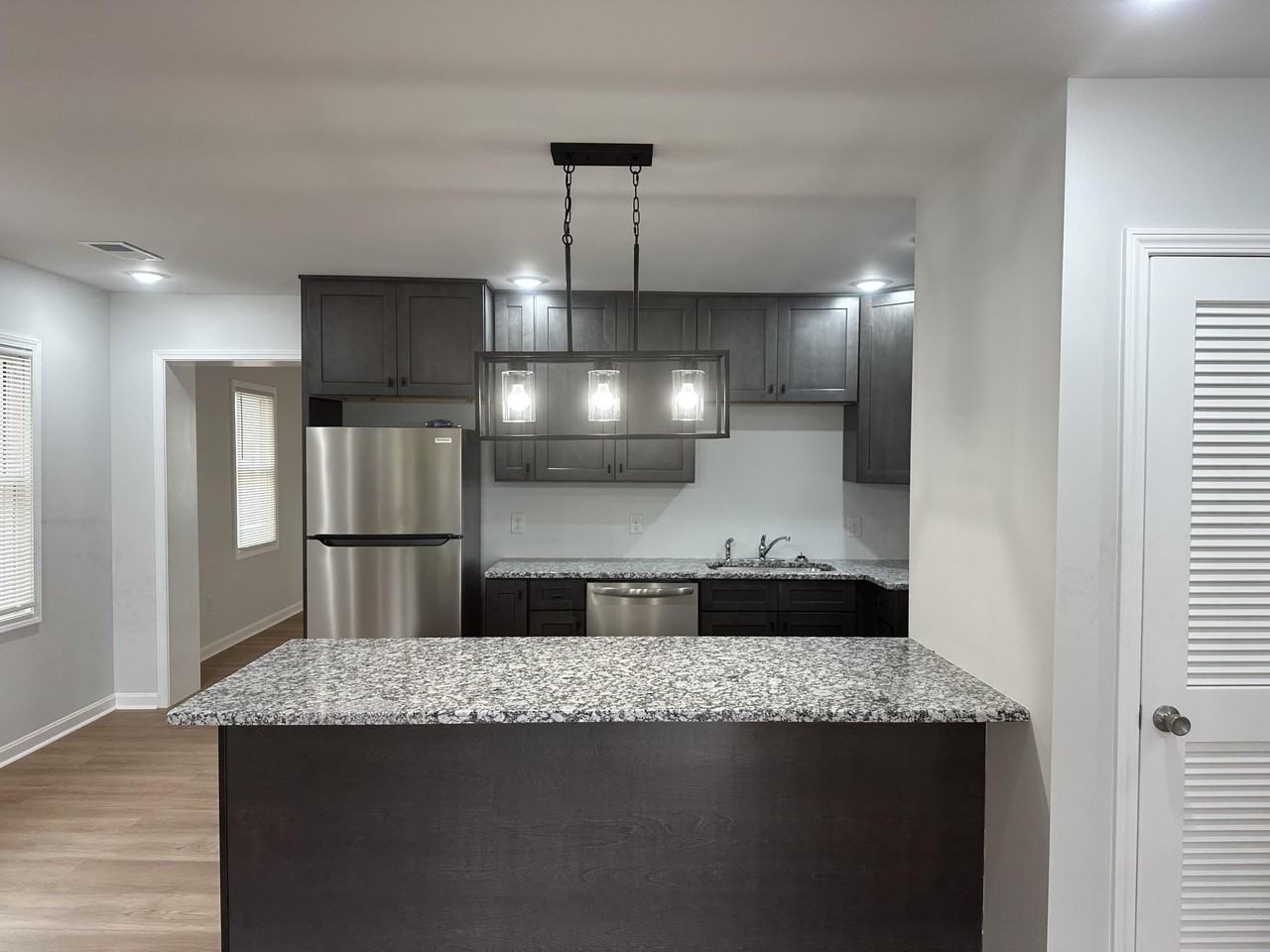 686 Eden Rd - Photo 5 of 15