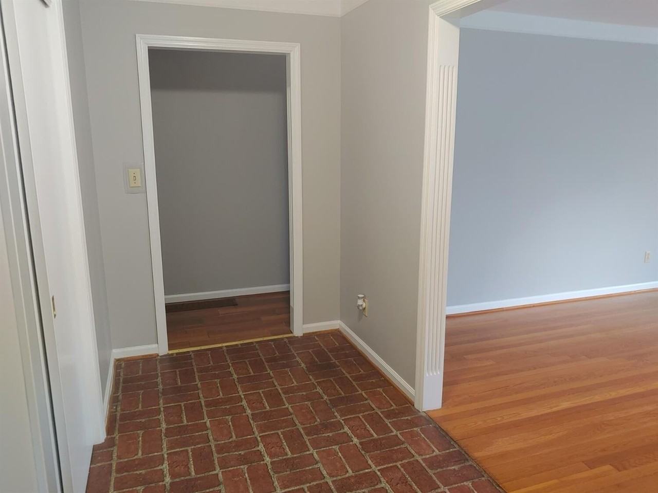 3433 Keithshire Way - Photo 4 of 31