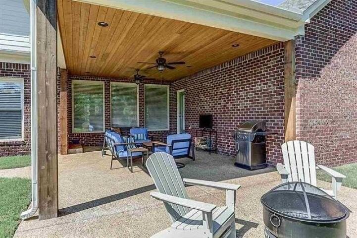 2520 Fox Hill Dr - Photo 6 of 24