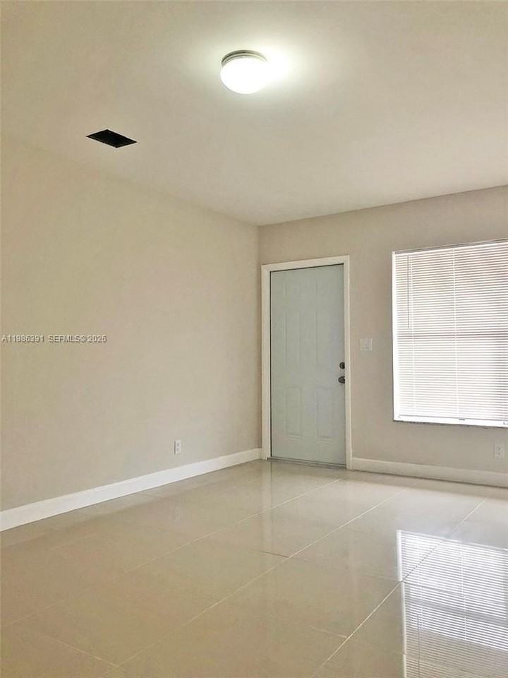 7650 Sw 10th Ct #A - Photo 3 of 19