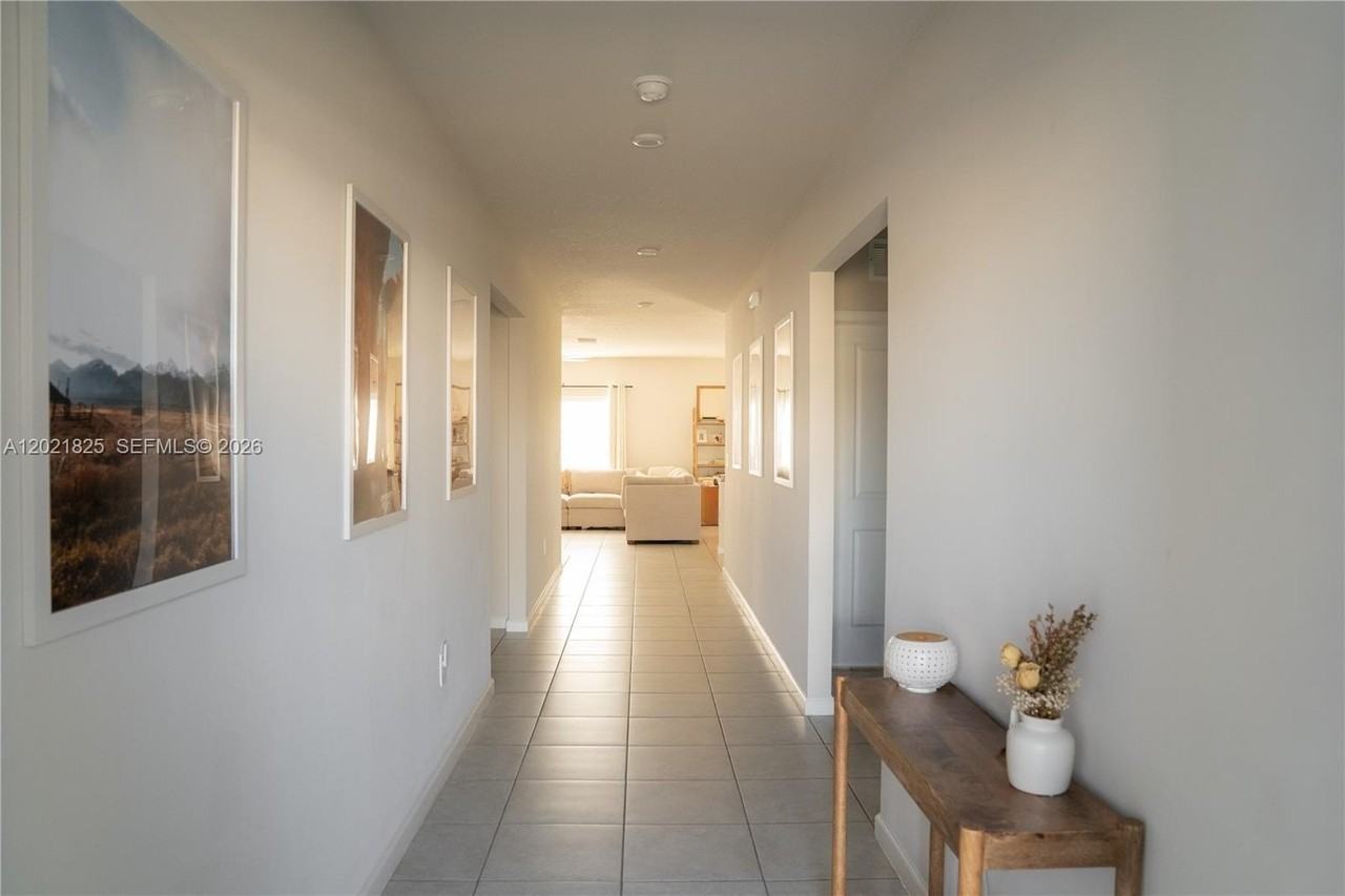 603 Lychee Ln - Photo 2 of 15