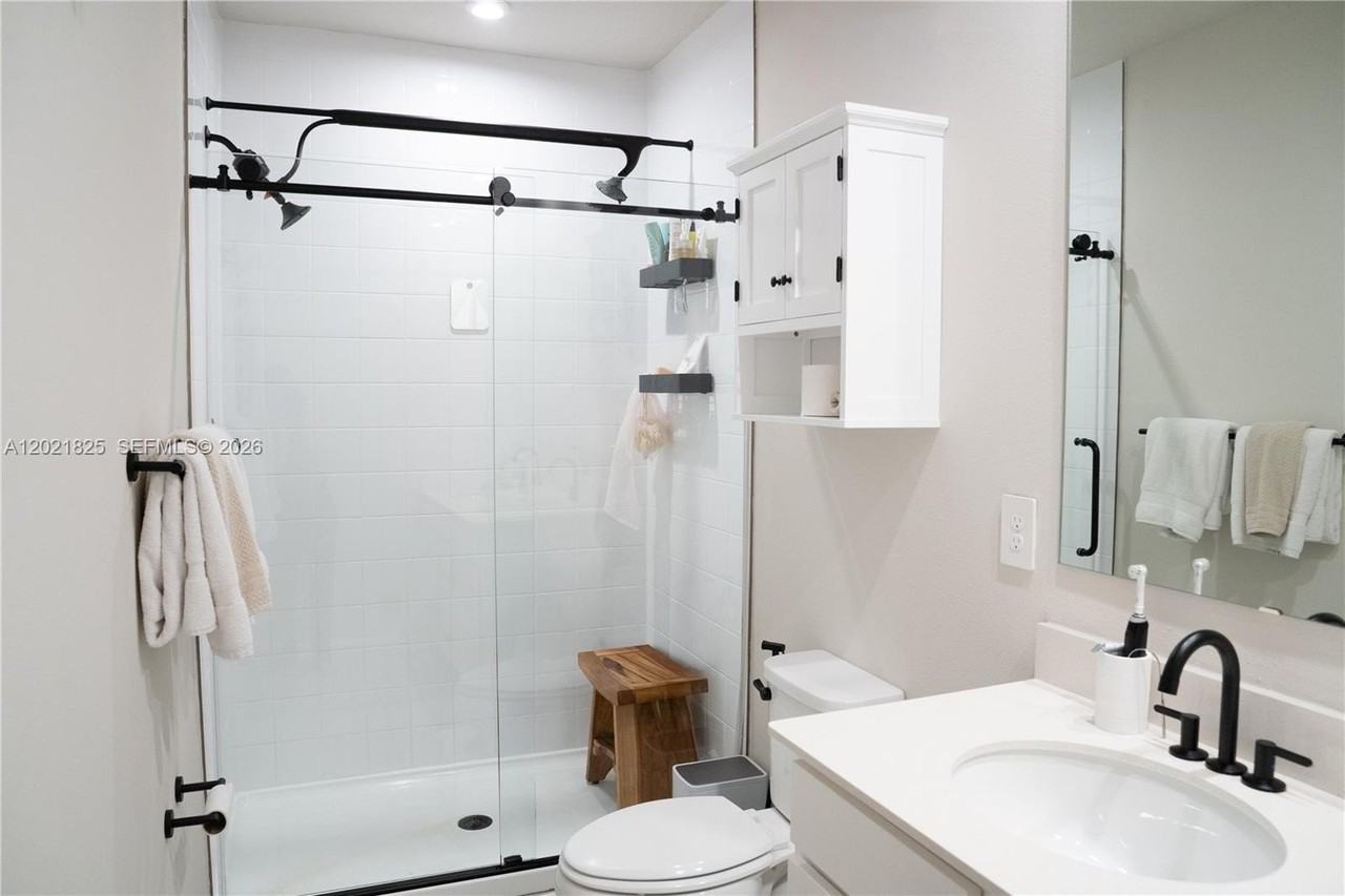 603 Lychee Ln - Photo 7 of 15
