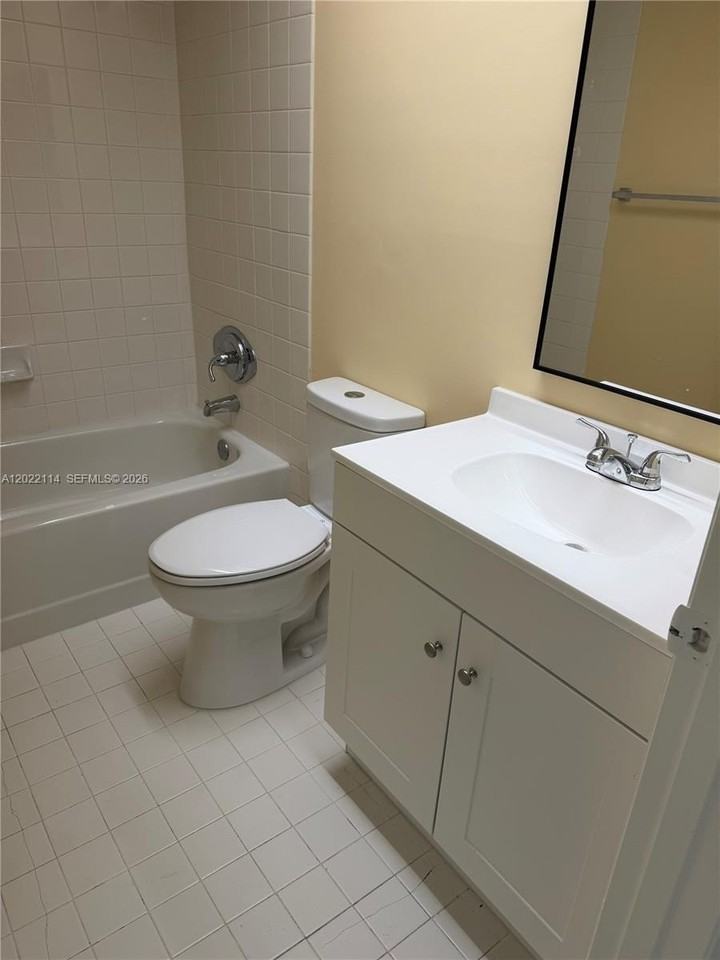 2603 Se 20th Ct #102A - Photo 6 of 6