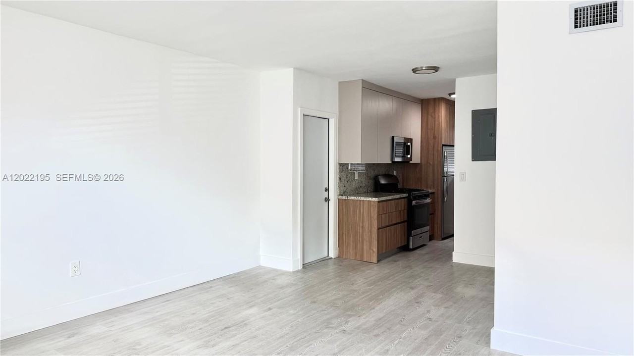 660 Lenox Ave #3 - Photo 2 of 11