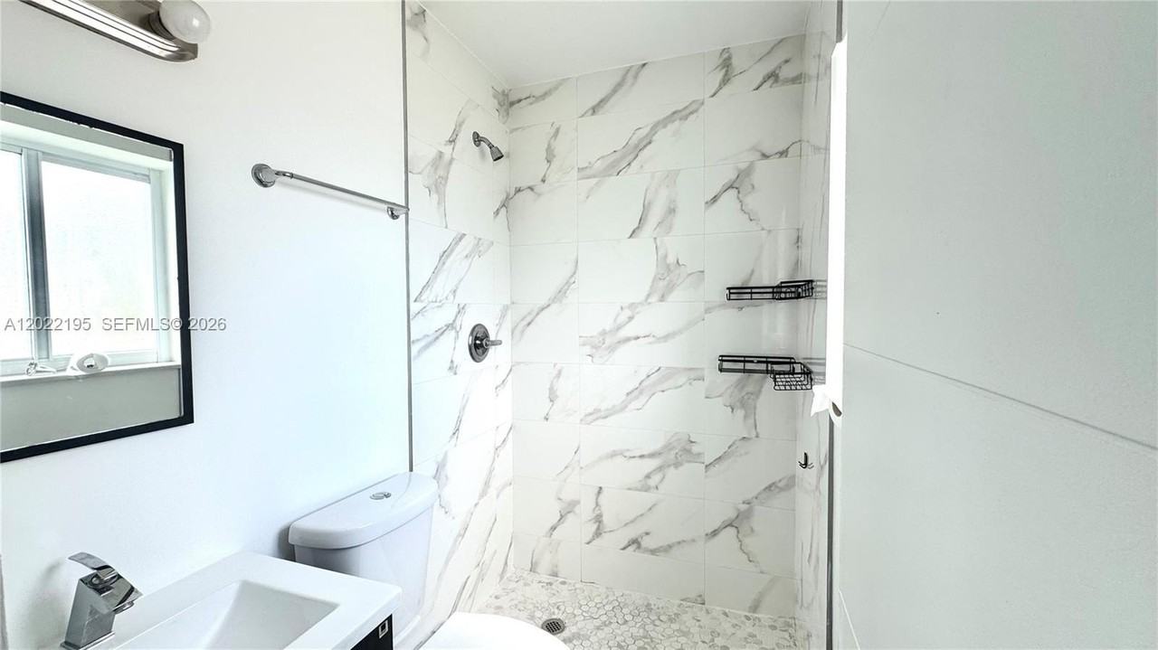 660 Lenox Ave #3 - Photo 6 of 11