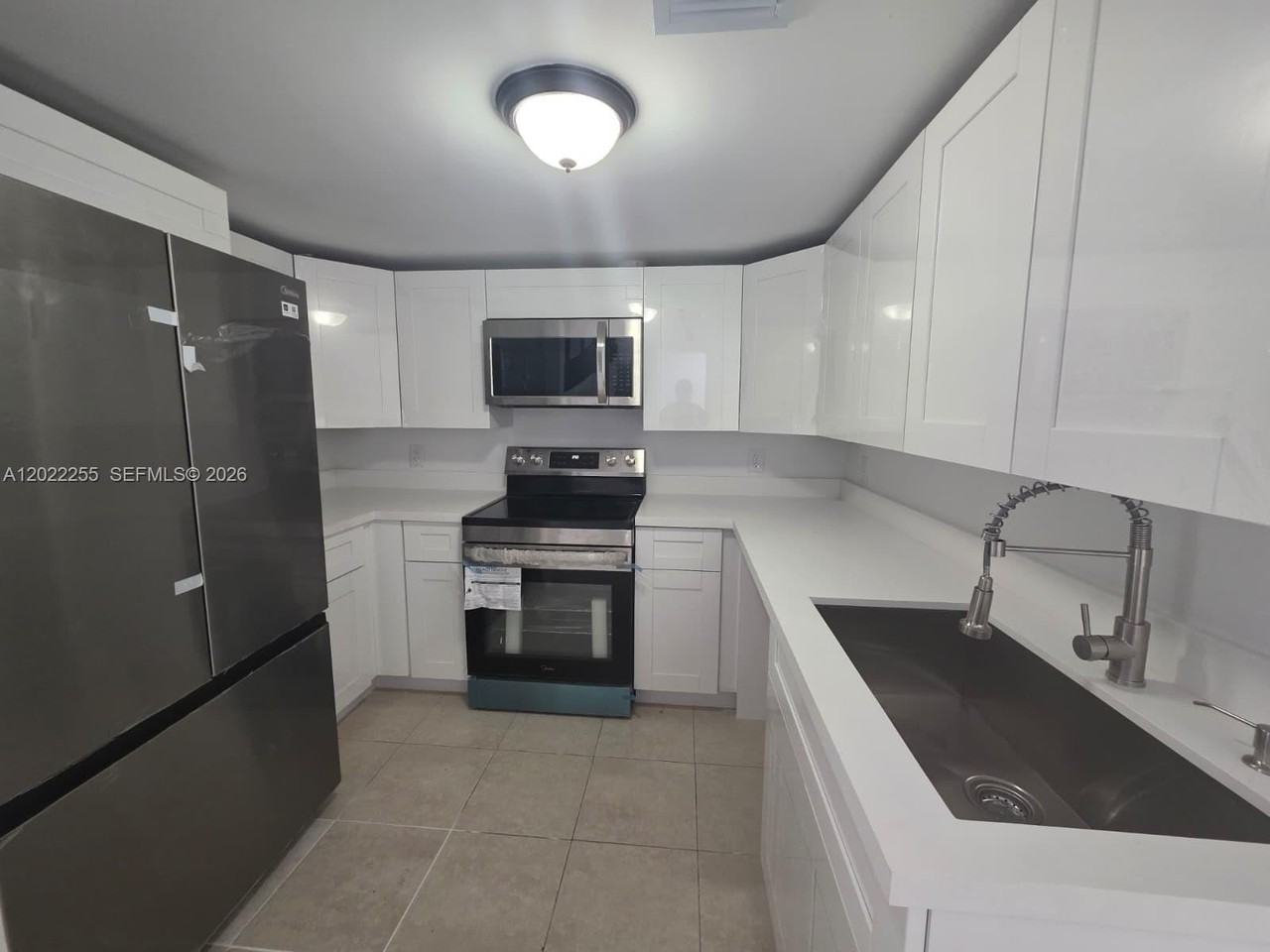 829 Sw 3rd St #831 - Photo 6 of 21