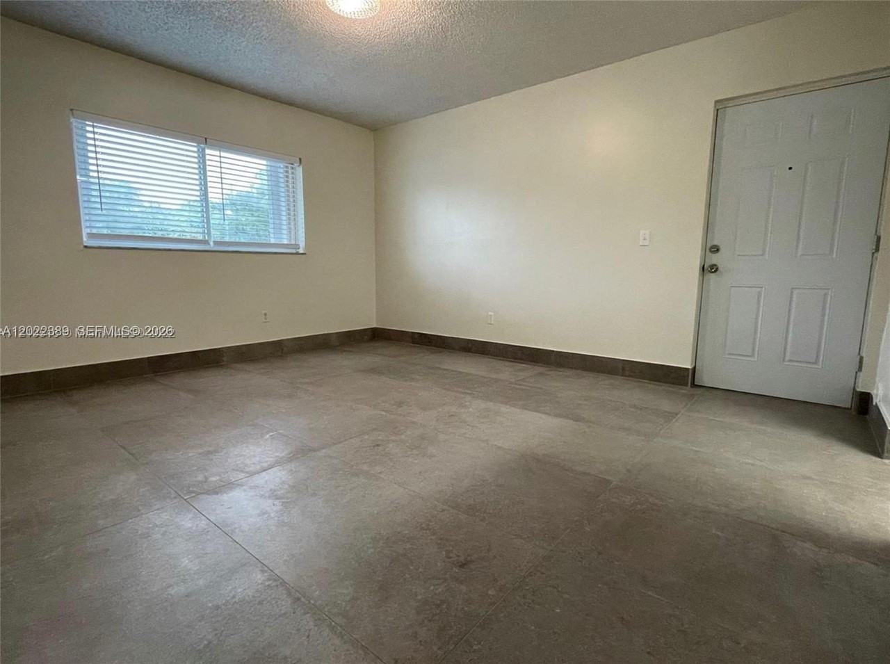 3660 N 56th Ave #609 - Photo 6 of 17