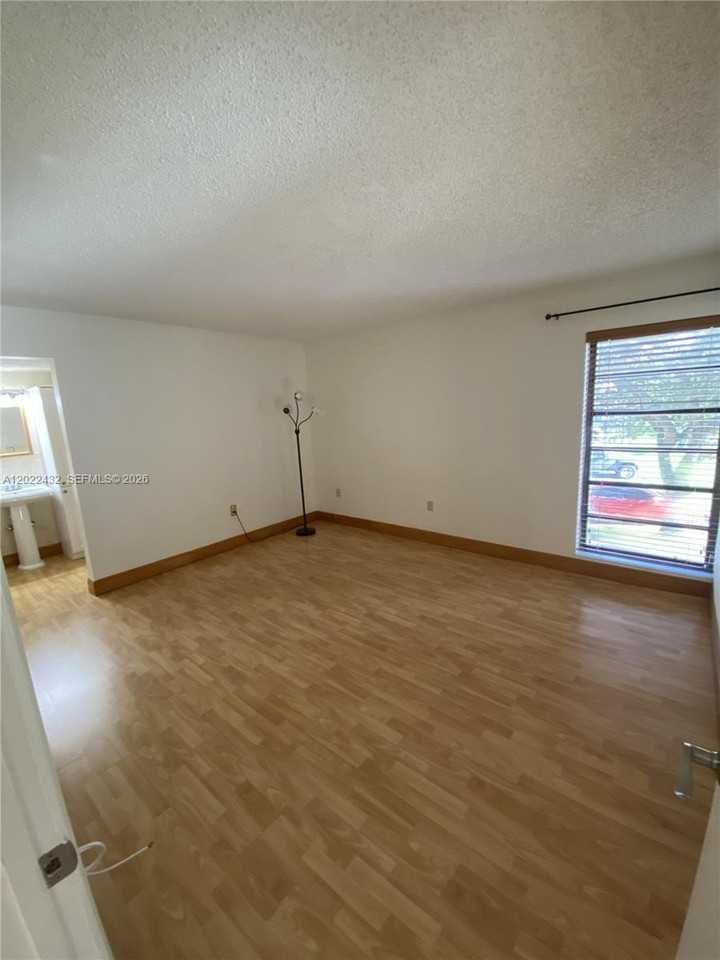 9020 Sw 125th Ave #F202 - Photo 7 of 20