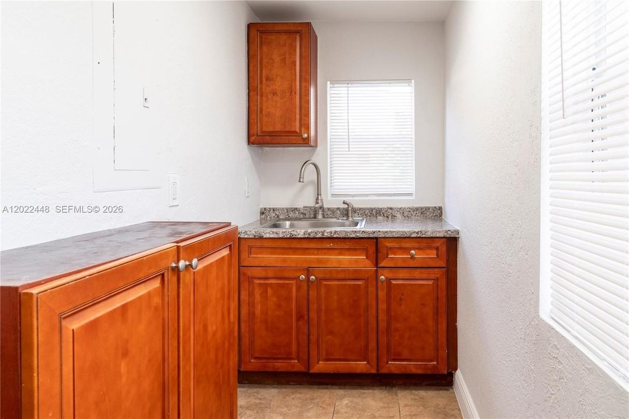 5820 Grant St #BACK - Photo 6 of 12