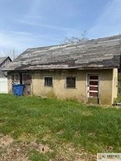 517 Spotswood Englishtown Rd - Photo 2 of 4