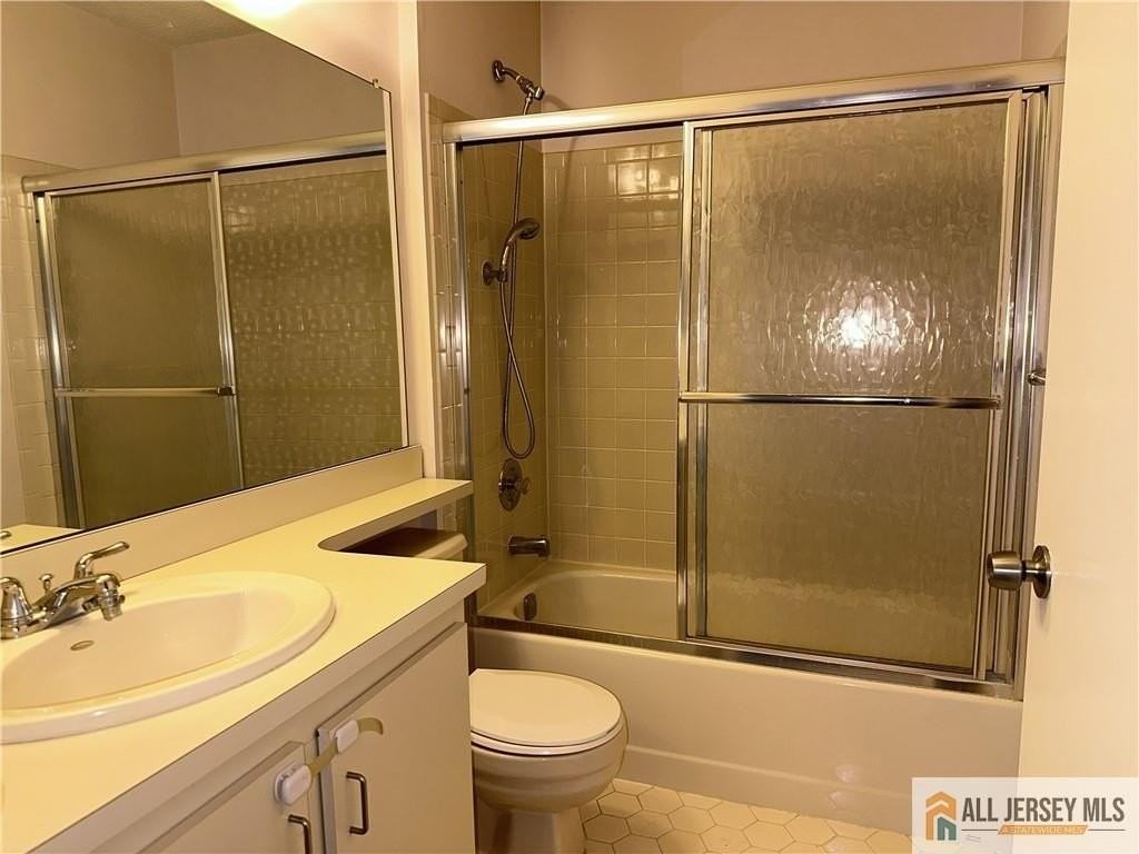 171 Lindsey Ct #2915 - Photo 6 of 10