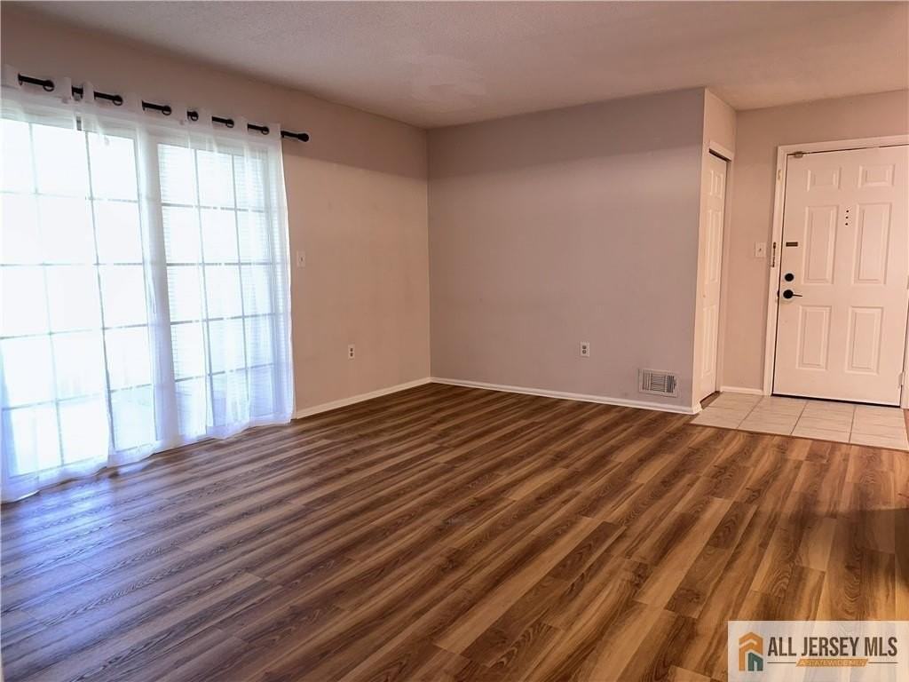 171 Lindsey Ct #2915 - Photo 7 of 10