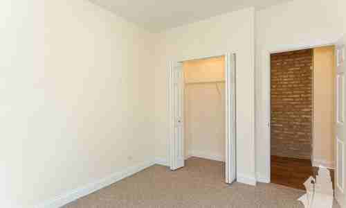 2834 N Albany Ave #2834G - Photo 7 of 8