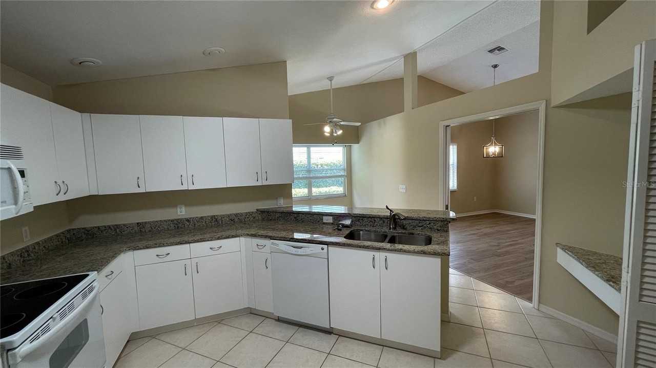 4456 Del Sol Blvd - Photo 3 of 24