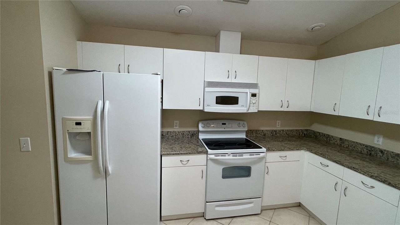 4456 Del Sol Blvd - Photo 4 of 24