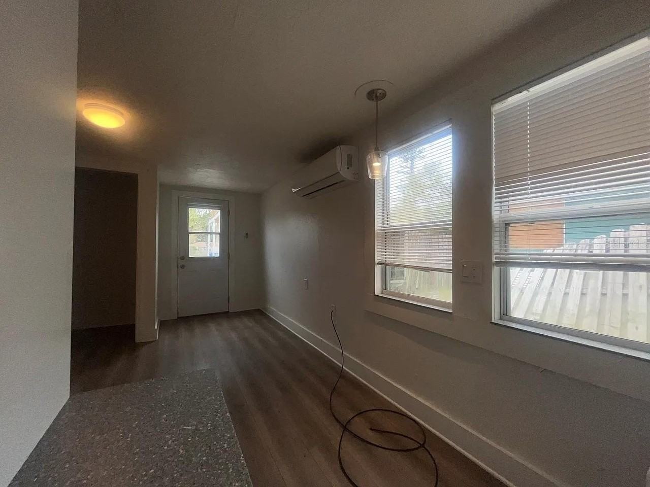 1713 29th St W - Photo 3 of 8