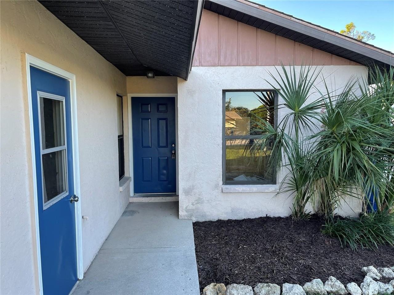 2130 Jo An Dr - Photo 2 of 16