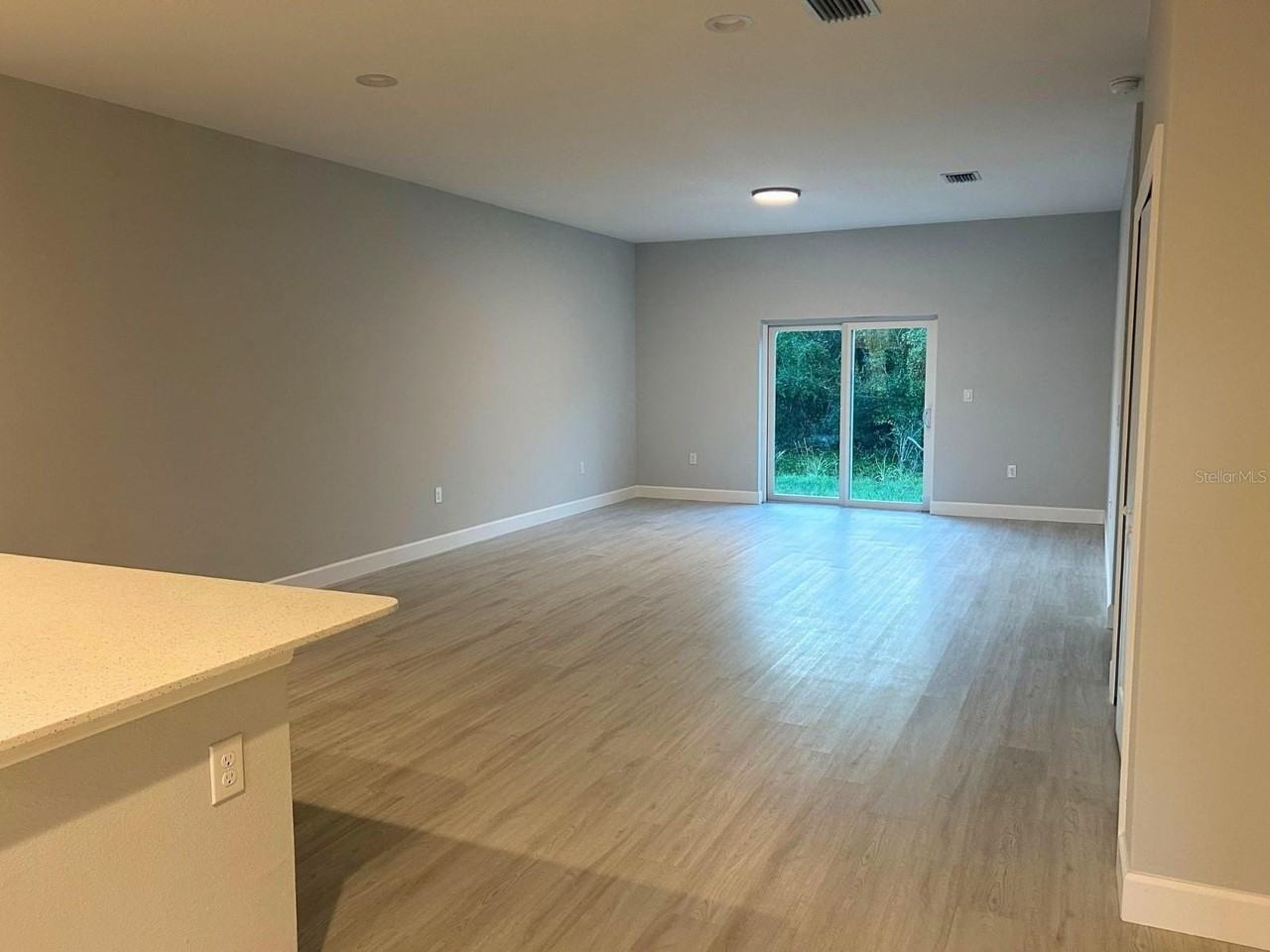 10385 Port Everglades St - Photo 3 of 11