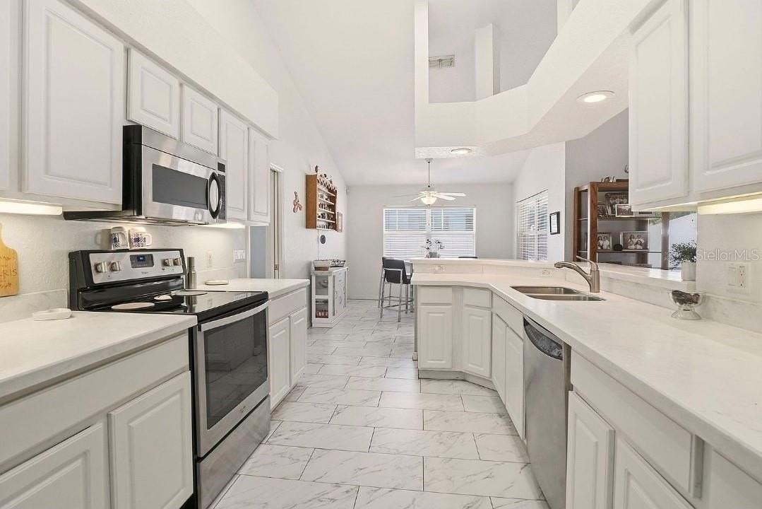7362 Beaumont Dr - Photo 5 of 13