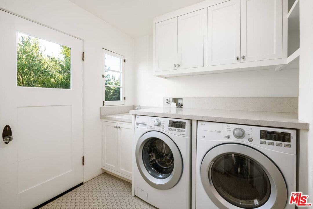 1539 Ensley Ave - Photo 3 of 8
