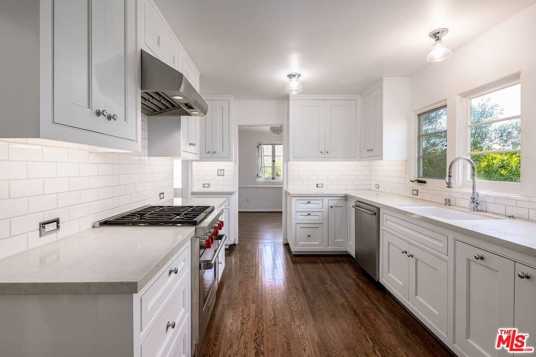 1539 Ensley Ave - Photo 5 of 8