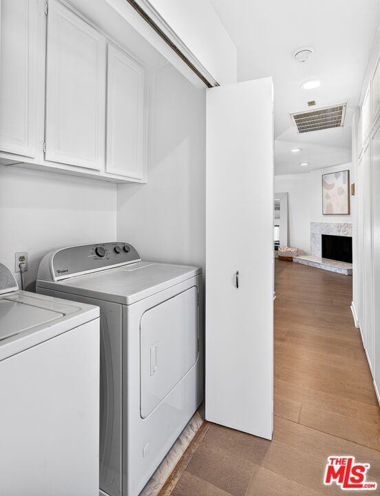 848 Lincoln Blvd - Photo 3 of 8