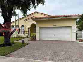 2330 Sw 132nd Way - Photo 1 of 1