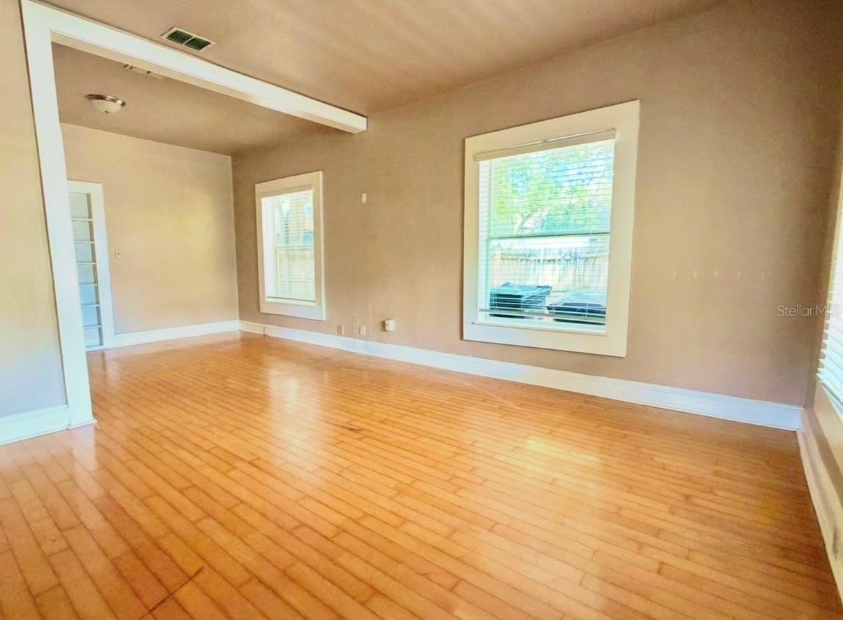 109 E Winter Park St - Photo 6 of 28