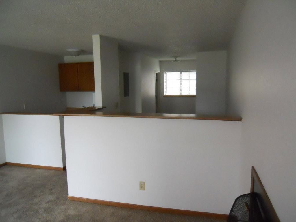 1507 W 5th St - Photo 5 of 5