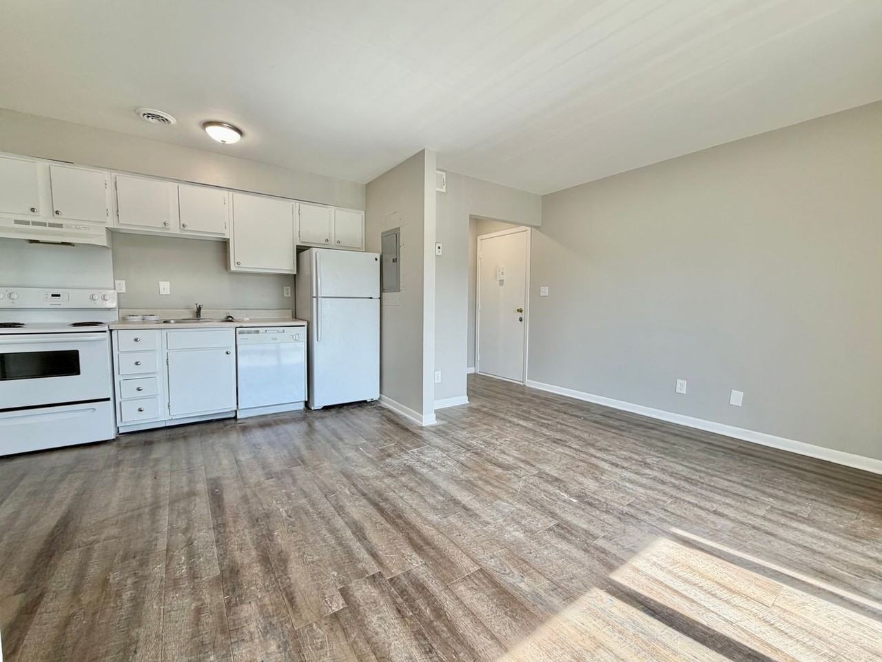 132 Jack Miller Blvd - Photo 3 of 10