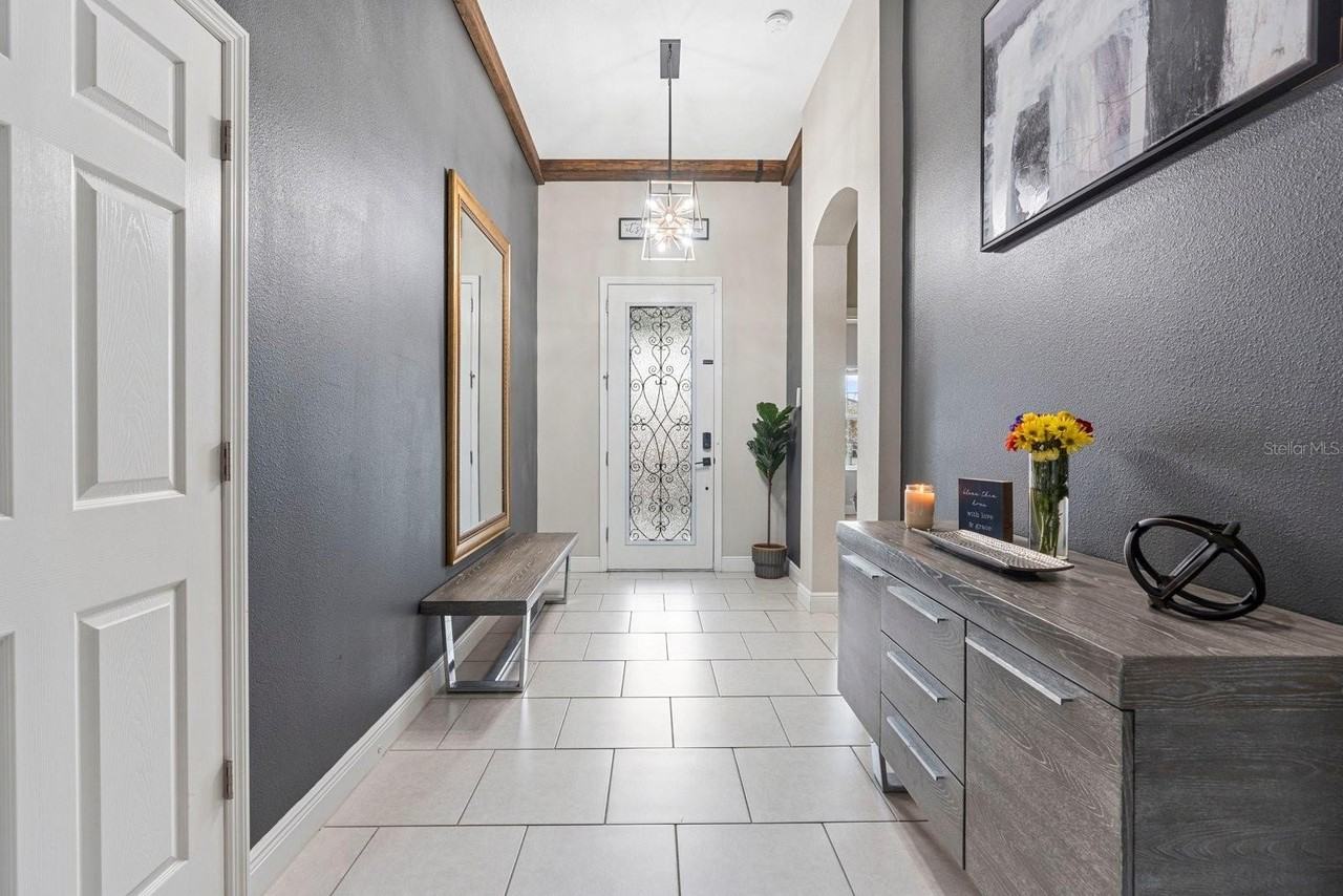 6504 Maiden Sea Dr - Photo 3 of 47