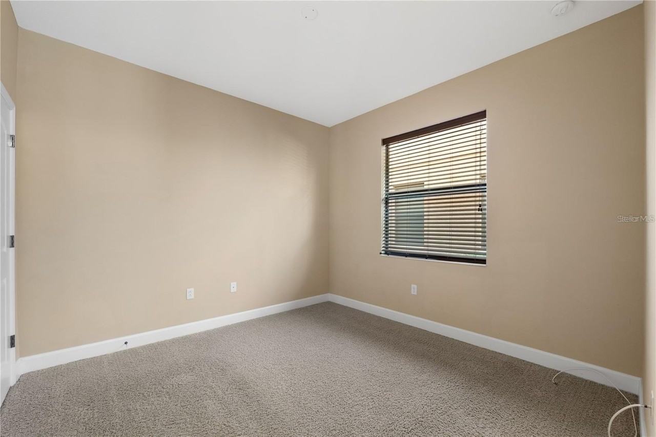 20329 Heritage Point Dr - Photo 6 of 21