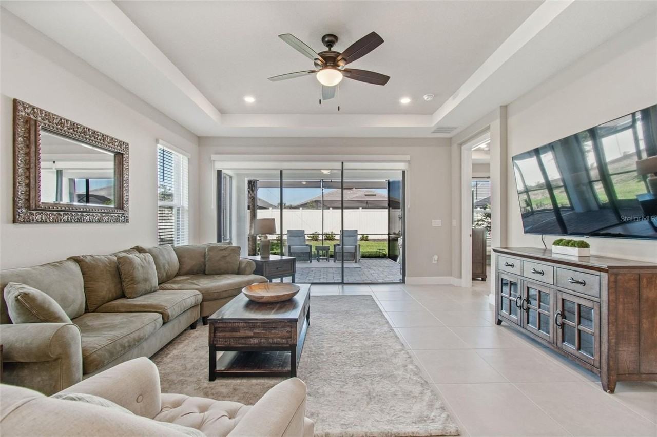 4647 Garofalo Rd - Photo 4 of 50