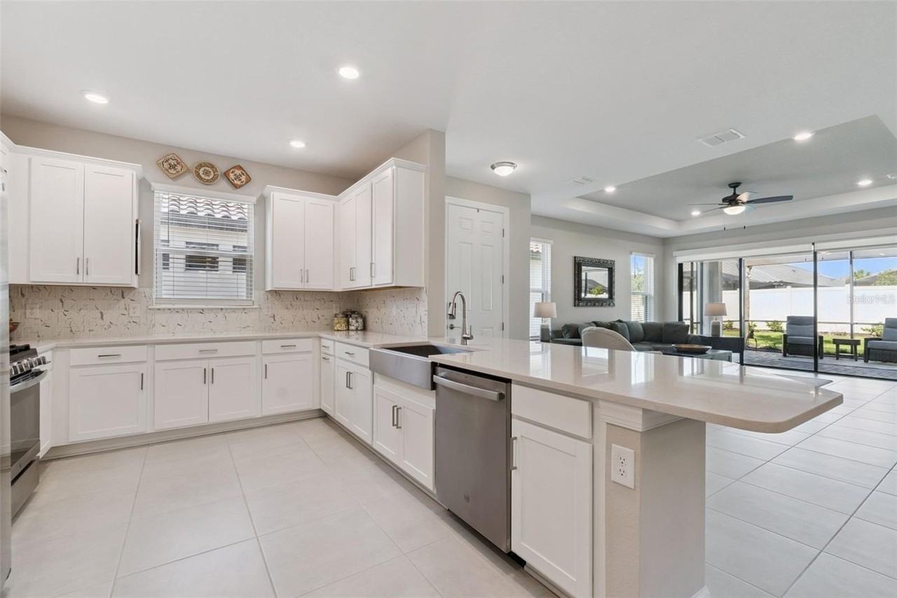 4647 Garofalo Rd - Photo 5 of 50