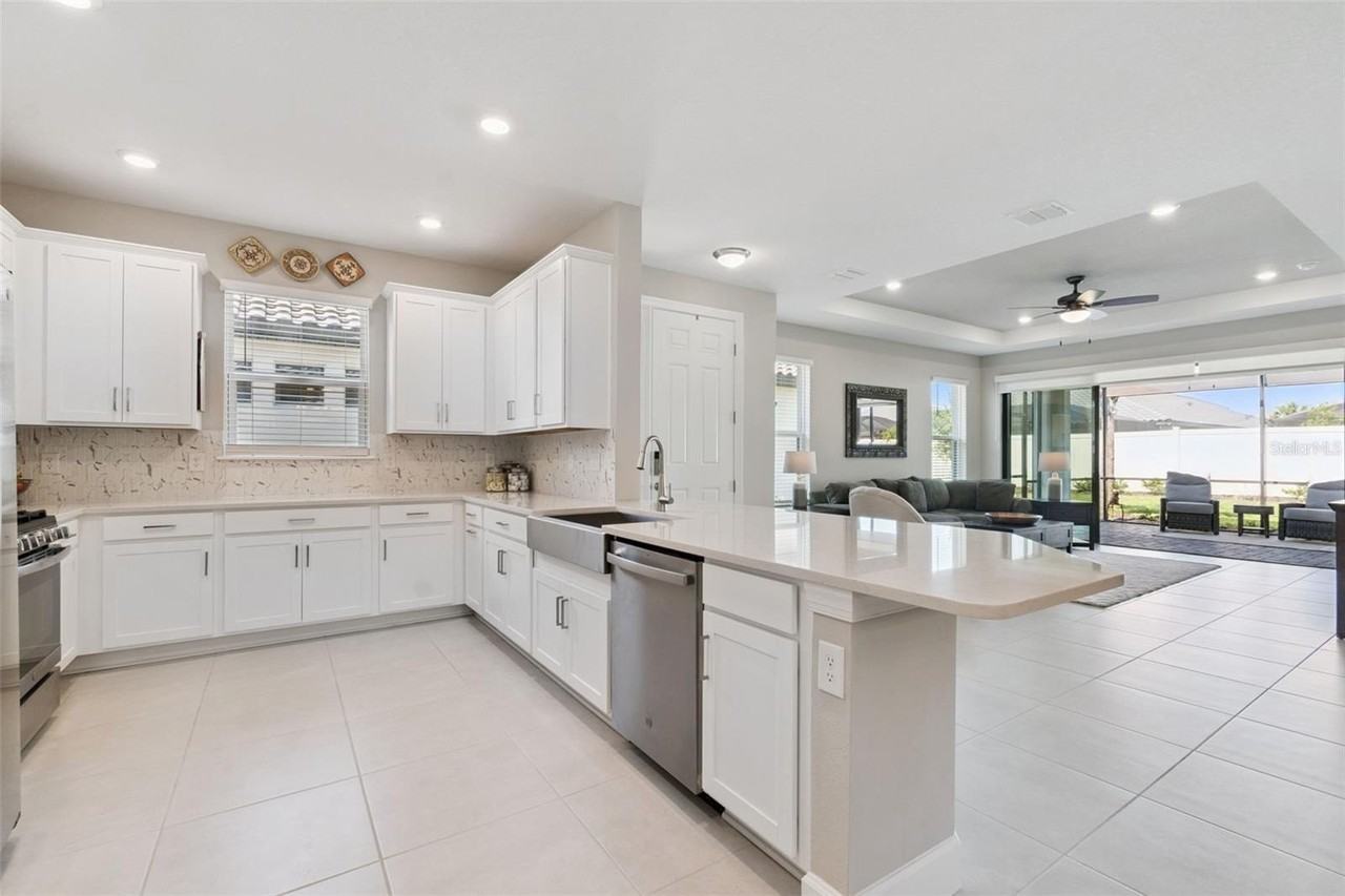 4647 Garofalo Rd - Photo 7 of 50