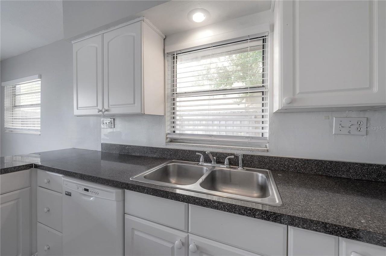 510 S Lincoln Ave - Photo 5 of 31