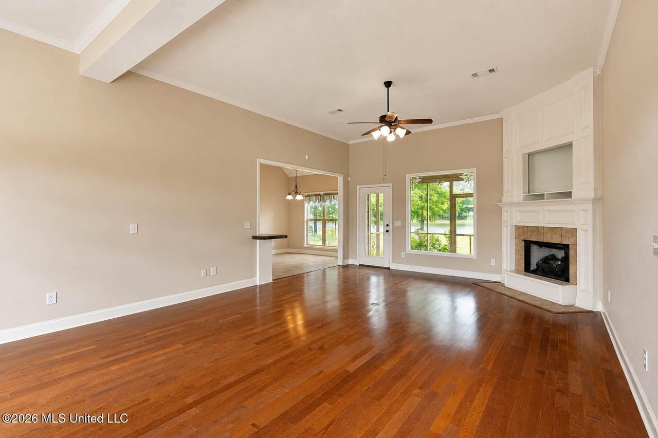 125 Memory Ln - Photo 6 of 44