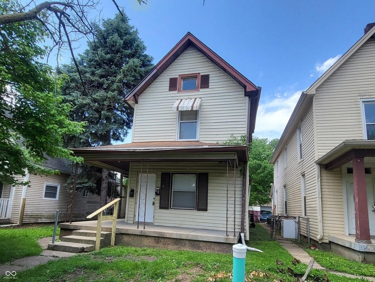86 N Holmes Ave Unit A - Photo 2 of 17