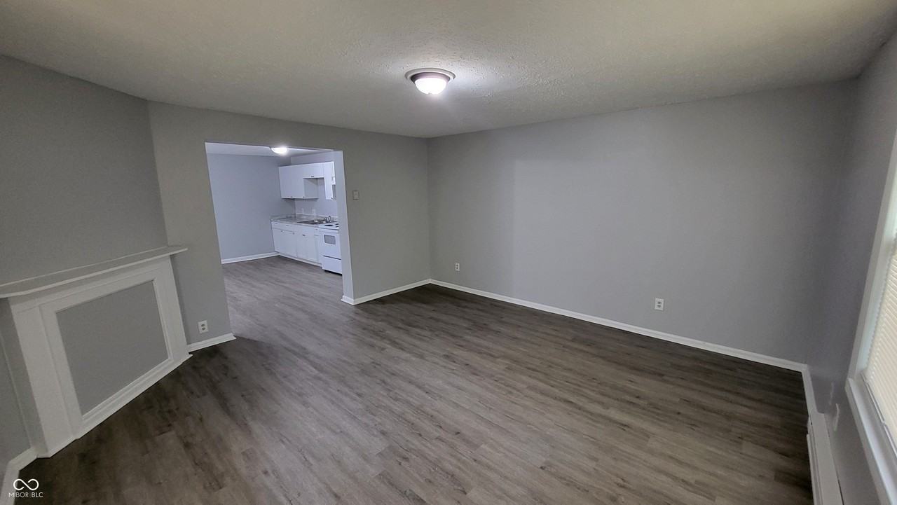 86 N Holmes Ave Unit A - Photo 4 of 17