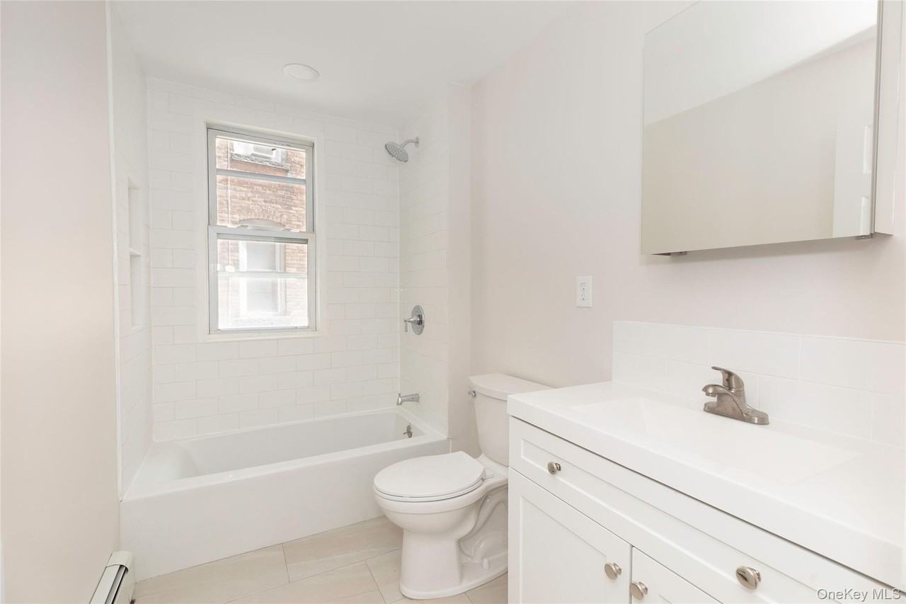 106 Winnikee Ave #3 - Photo 5 of 18