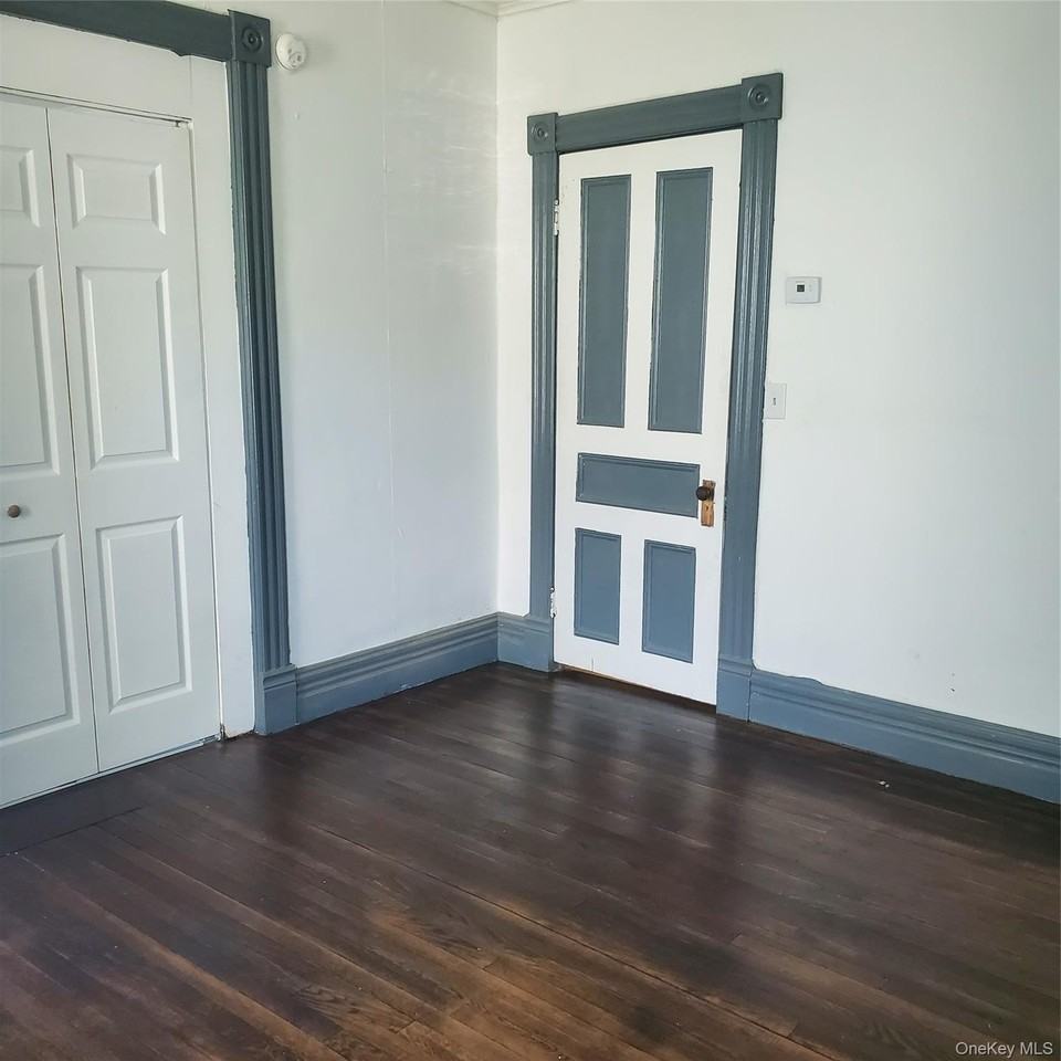 111 Vineyard Ave Apt B #111B - Photo 4 of 9