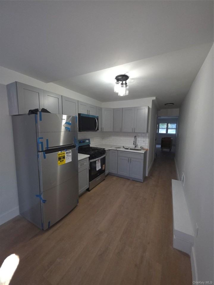 3766 Bronxwood Ave #GL - Photo 4 of 9